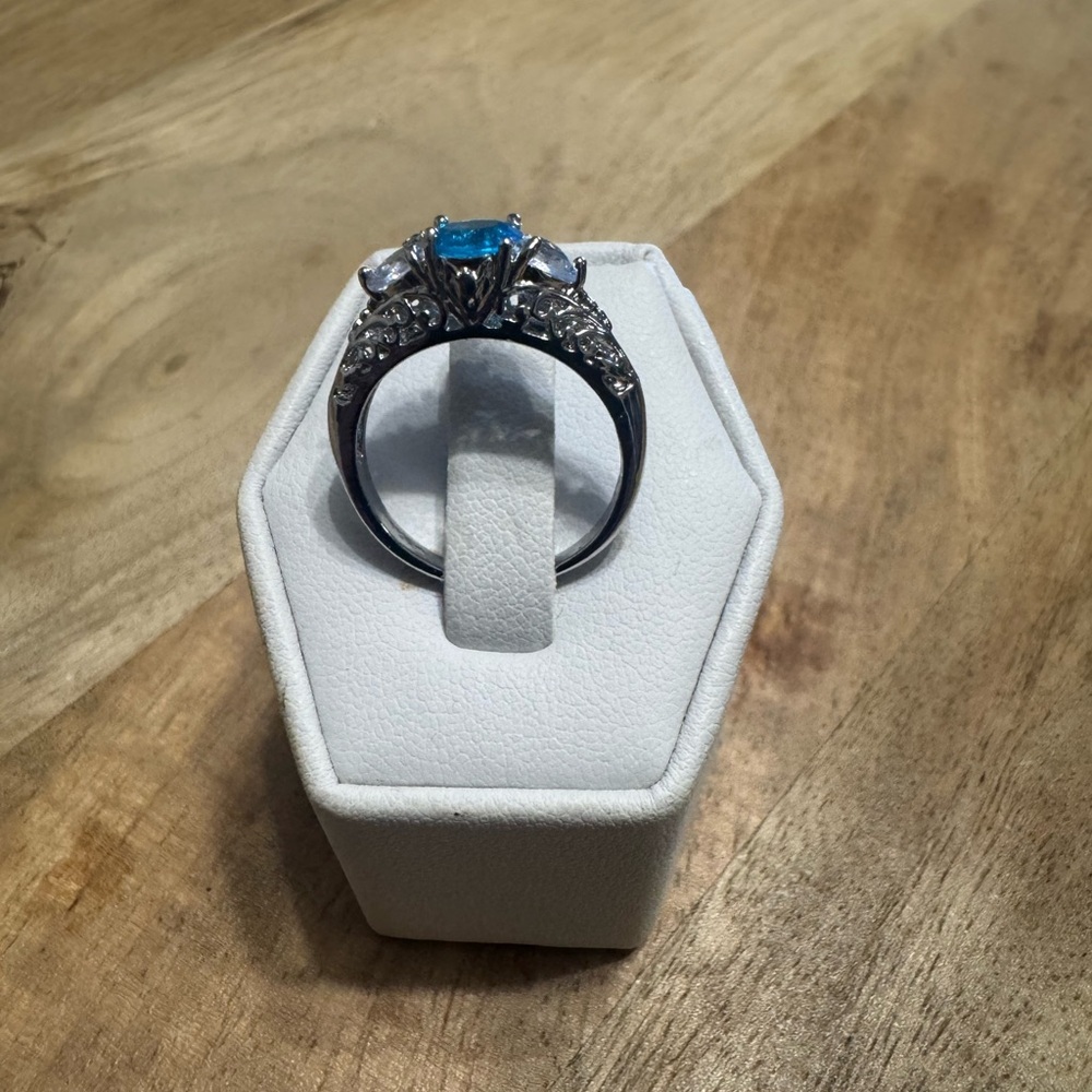 LASTACT WEDDING RING SIZE 6 - Picture 5 of 7